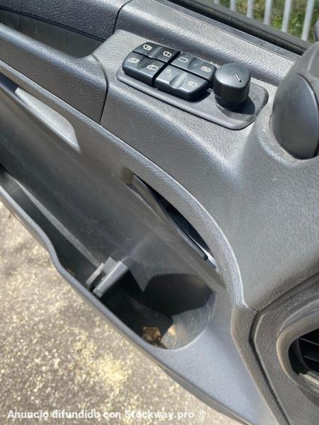 Photo Mercedes Atego 1218 image 9/10