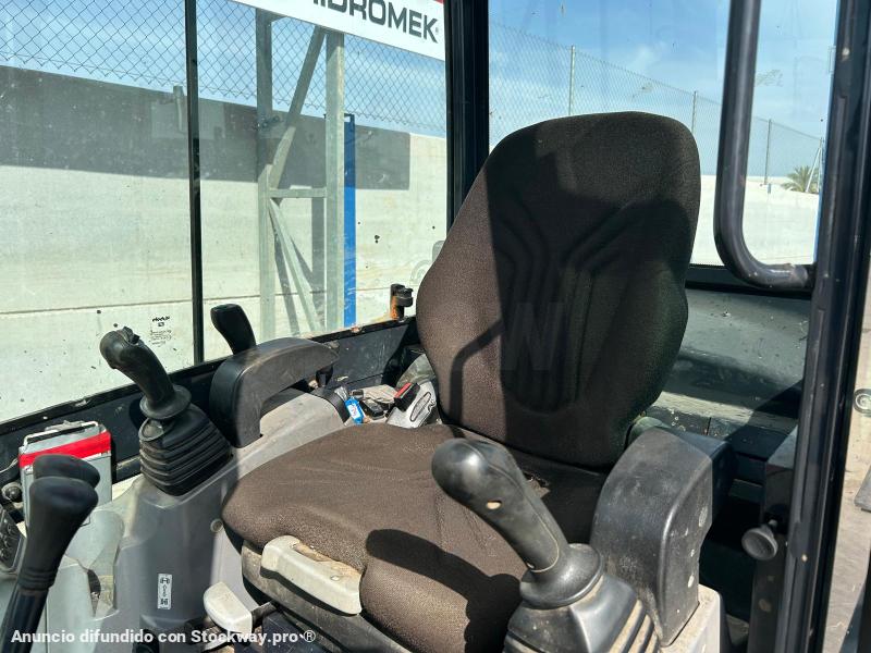 Photo Kubota KX019-4  image 9/13